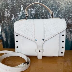 C. Wonder Western Boho White Faux Leather Satchel Top Handle/Crossbody Bag VGUC
